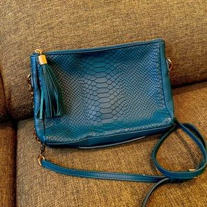 GiGi NY clutch